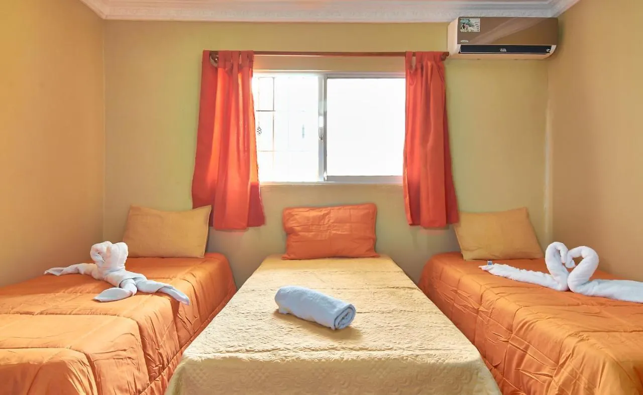 Tropical Island Apartahotel Santo Domingo 3*,